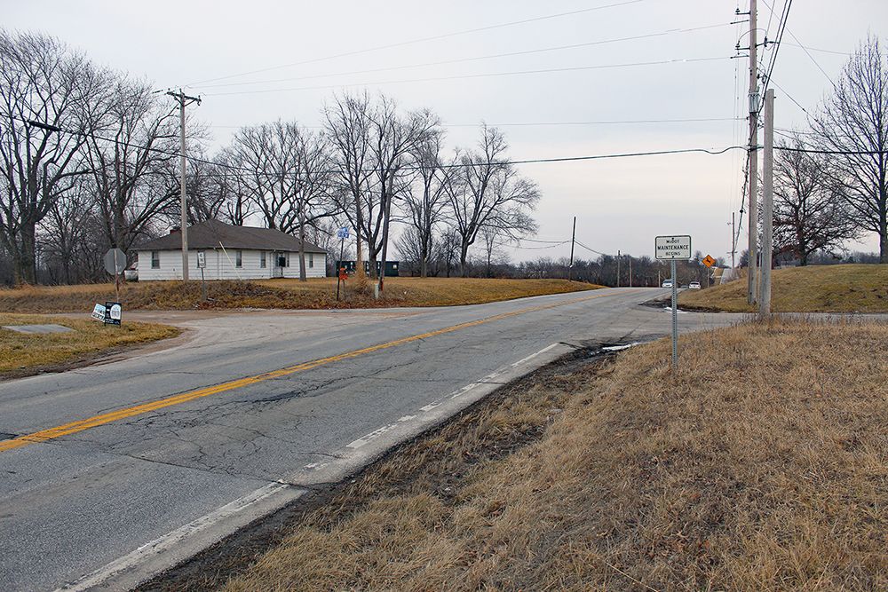 intersection at 58 Highway and Prairie Lane